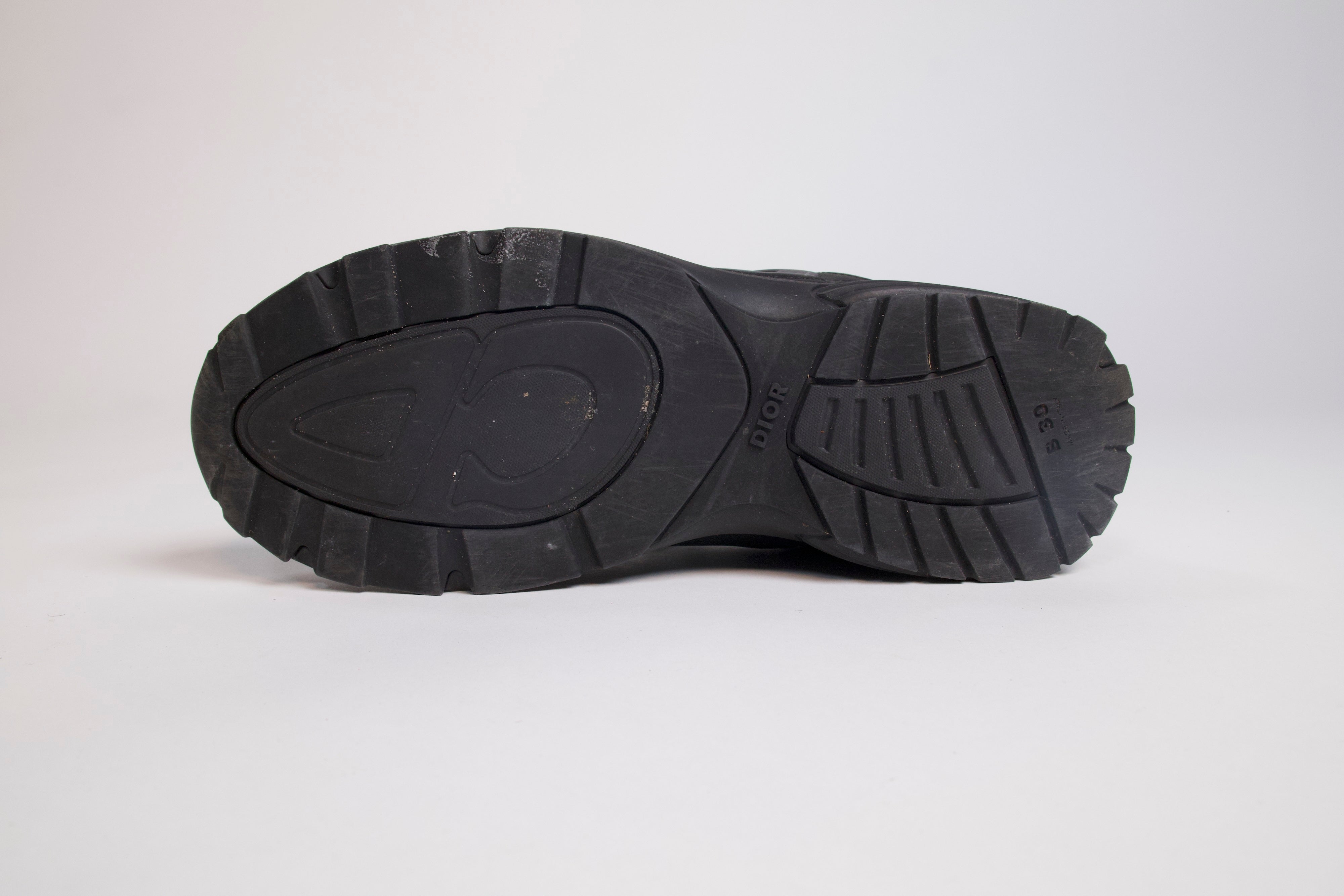 Wahid Faghir – Dior B30 Countdown Sneaker / 45