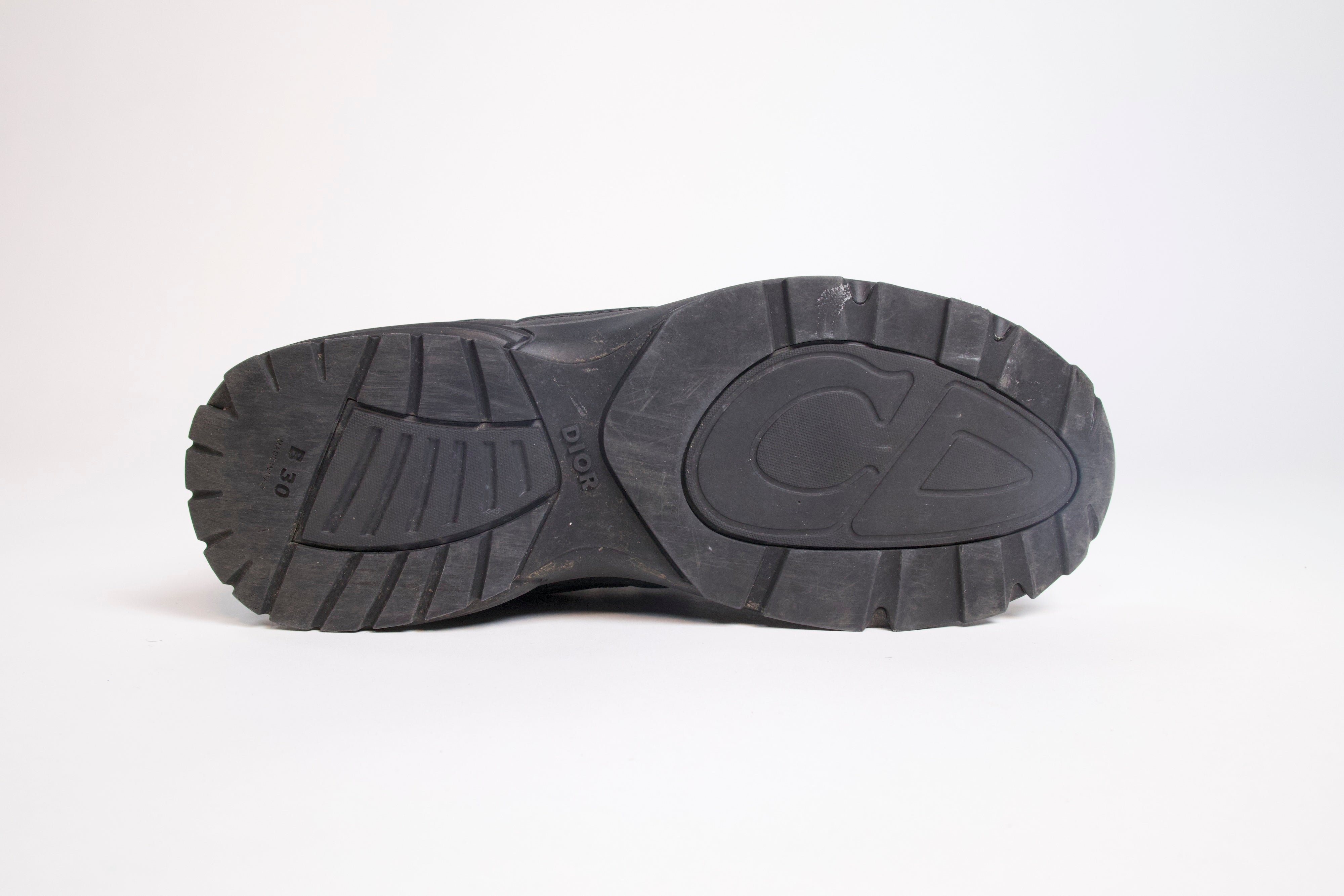 Wahid Faghir – Dior B30 Countdown Sneaker / 45