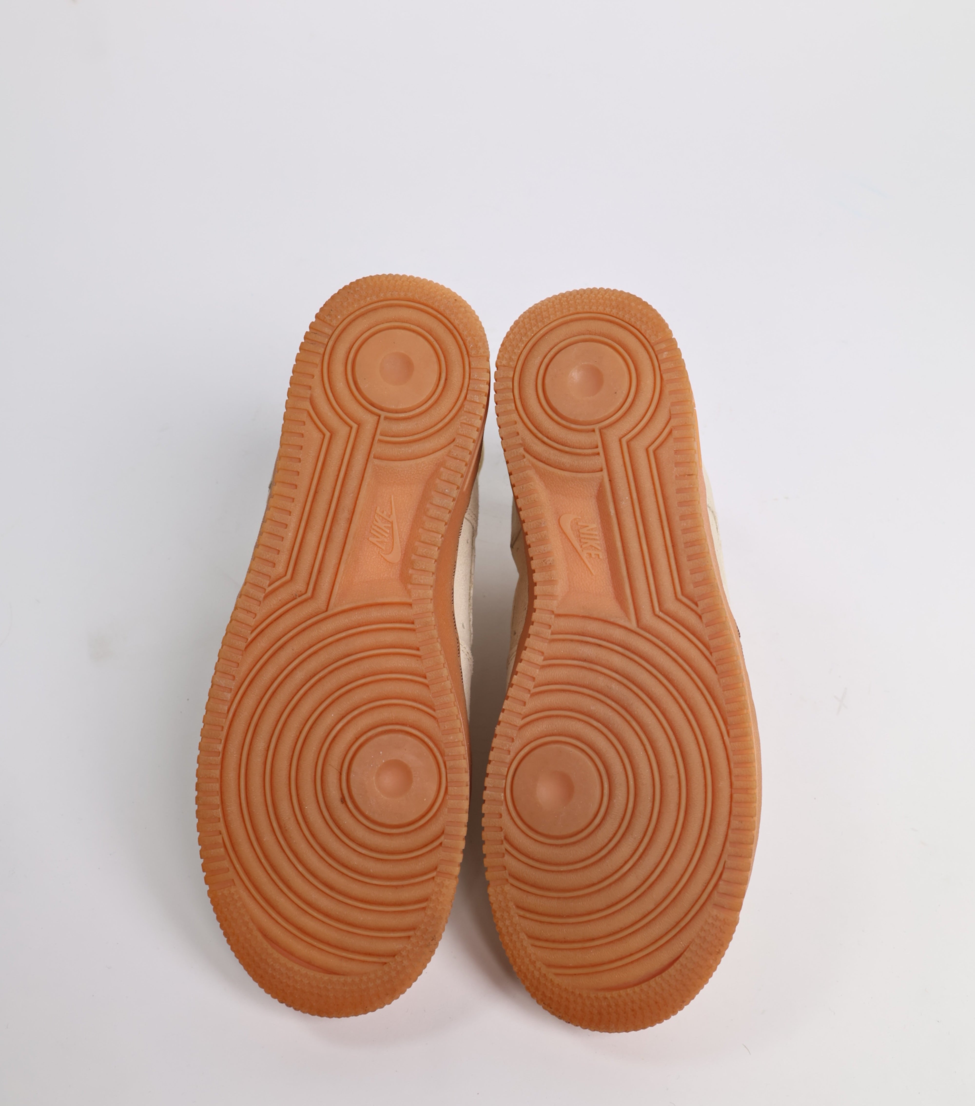 Emiliano Marcondes – Nike Air Force 1 High Suede / 42