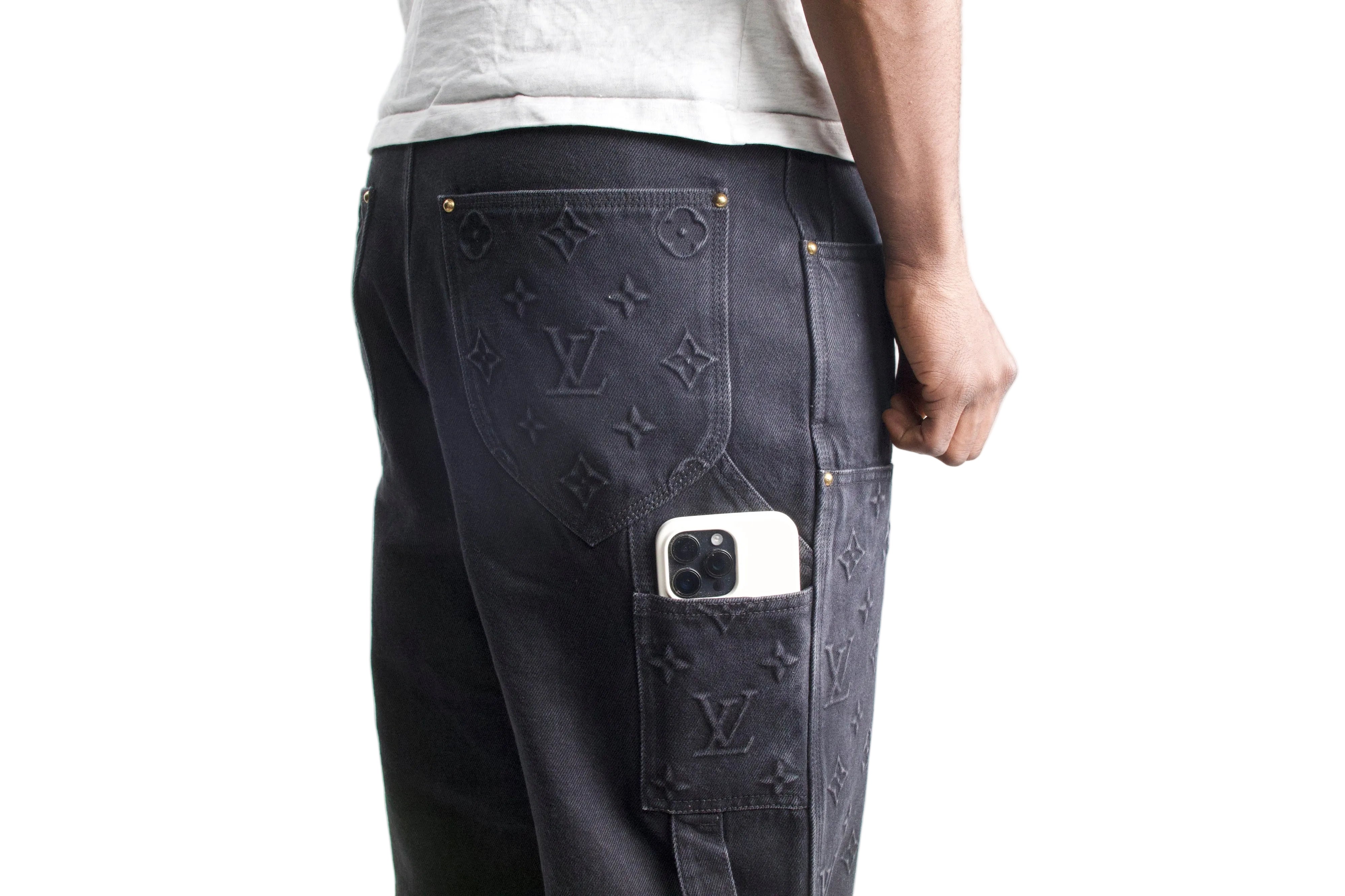 Wahid Faghir – Louis Vuitton Jeans / W32