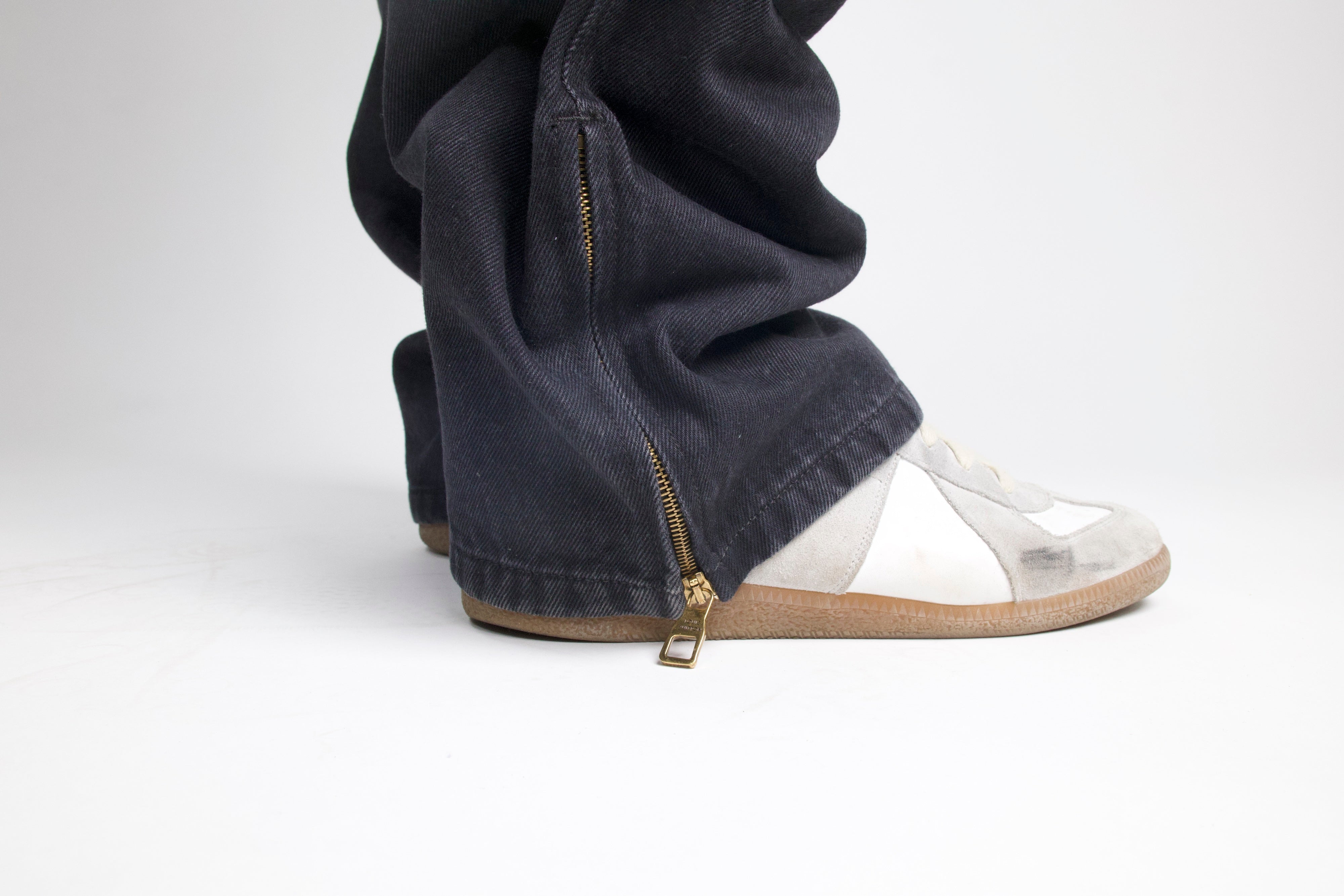 Wahid Faghir – Louis Vuitton Jeans / W32
