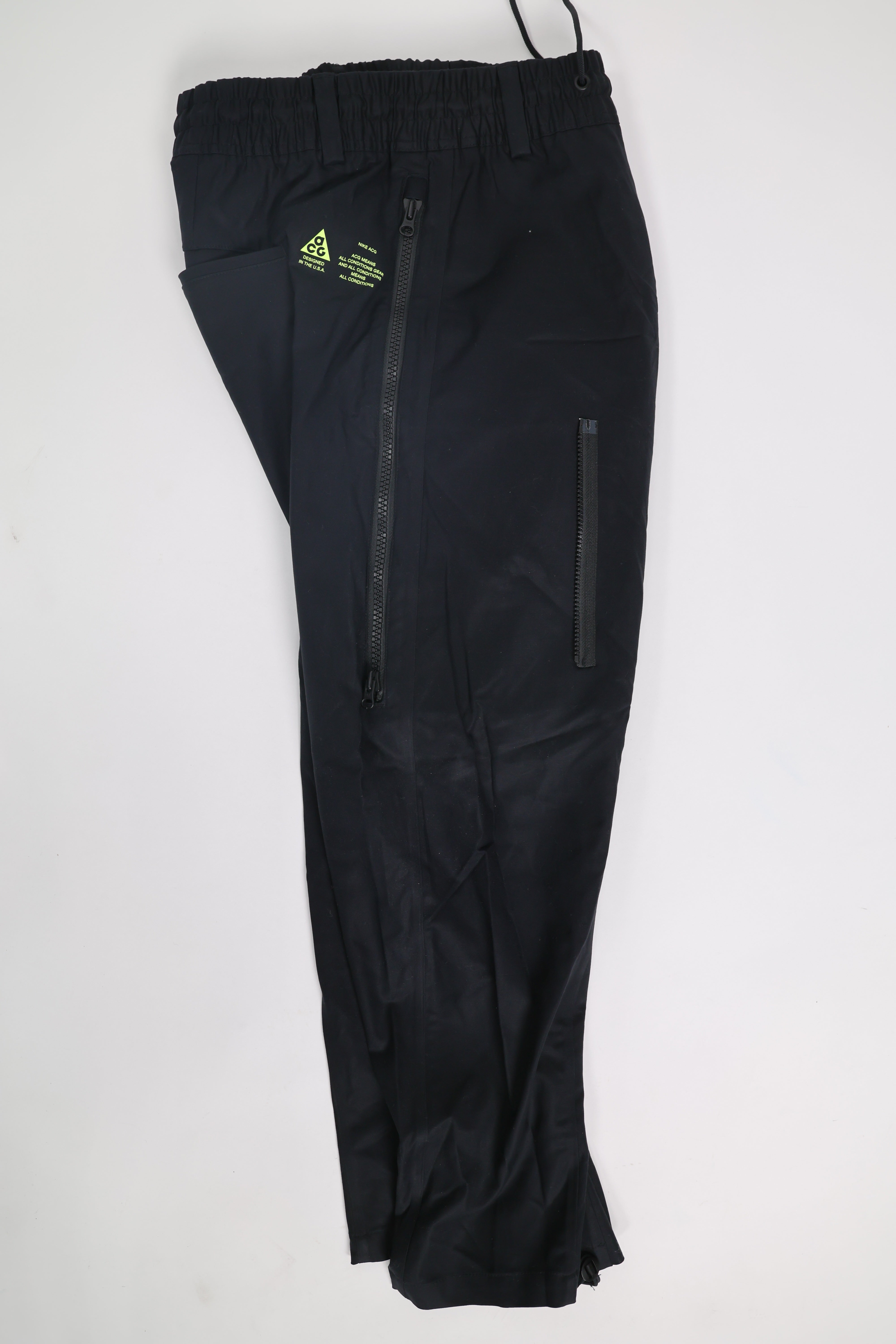 Emiliano Marcondes – Nike CCC Pants / S